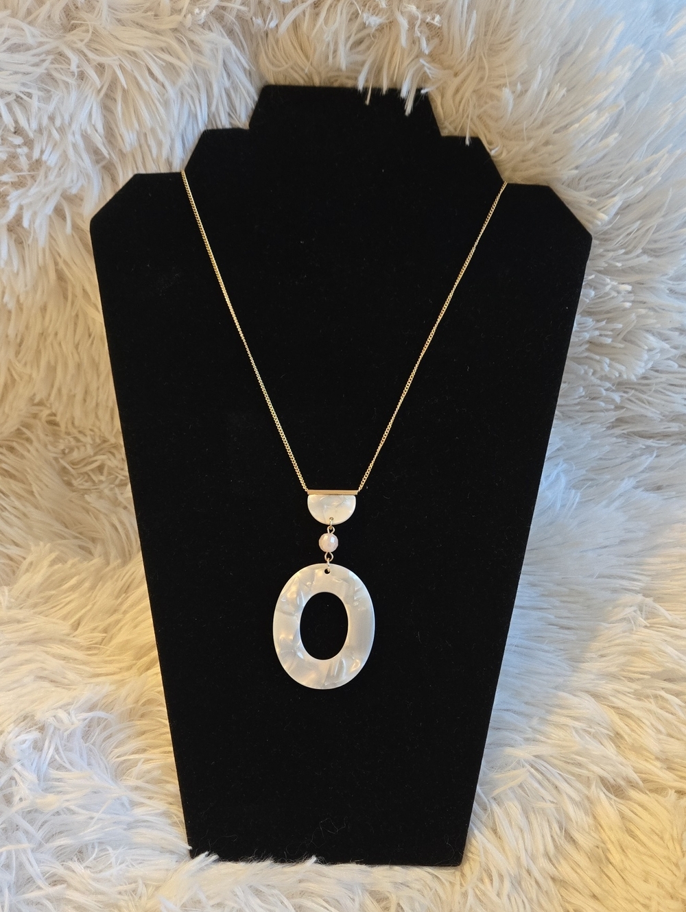 Gold Chain Necklace with White Mother-of-Pearl Oval Pendant
